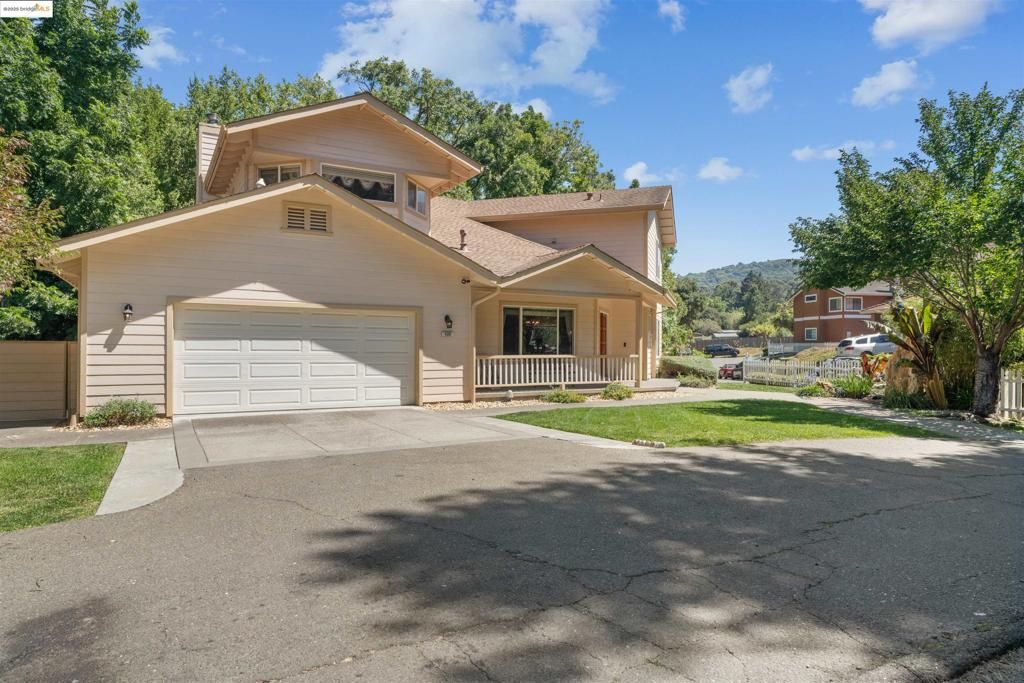 628 Stanley Ln, El Sobrante, CA 94803