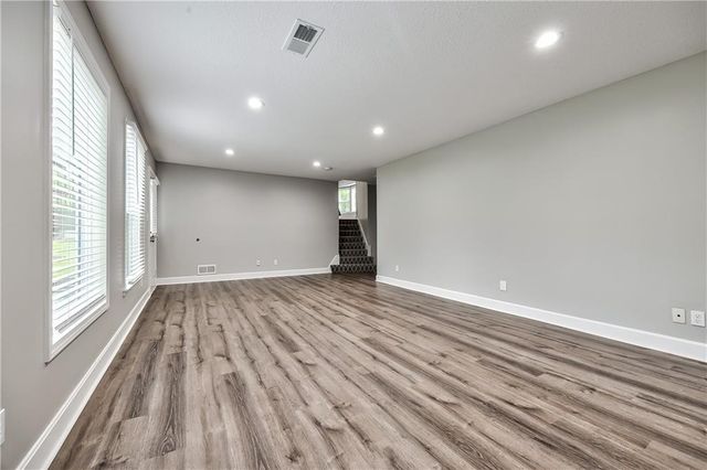 16402 Riggs Road, Stilwell, KS 66085