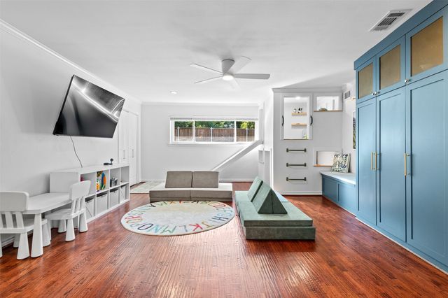 3707 Pallos Verdas Drive, Dallas, TX 75229