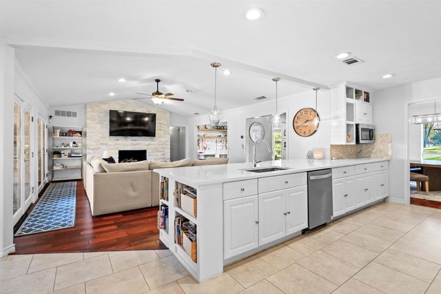 3707 Pallos Verdas Drive, Dallas, TX 75229