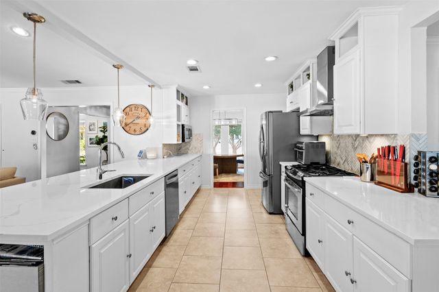 3707 Pallos Verdas Drive, Dallas, TX 75229