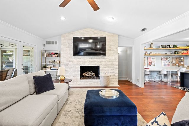 3707 Pallos Verdas Drive, Dallas, TX 75229