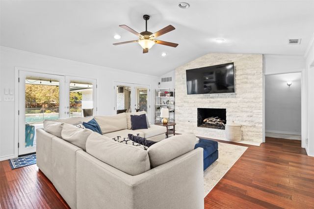 3707 Pallos Verdas Drive, Dallas, TX 75229