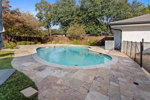 3707 Pallos Verdas Drive, Dallas, TX 75229