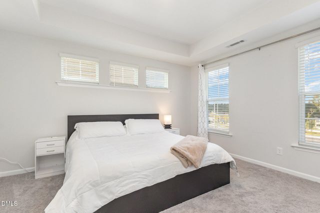 208 White Oak Gdn Way, Garner, NC 27529
