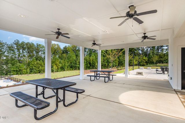 208 White Oak Gdn Way, Garner, NC 27529