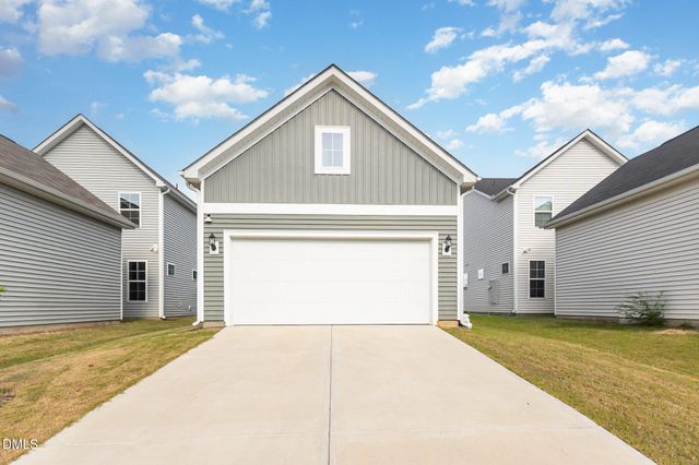 208 White Oak Gdn Way, Garner, NC 27529