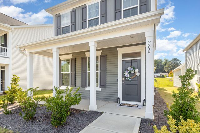 208 White Oak Gdn Way, Garner, NC 27529