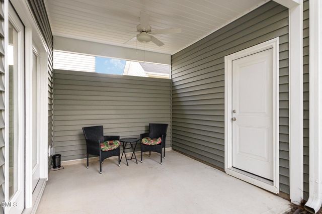208 White Oak Gdn Way, Garner, NC 27529
