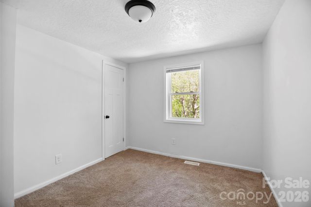 1007 N Fork Road, Barnardsville, NC 28709