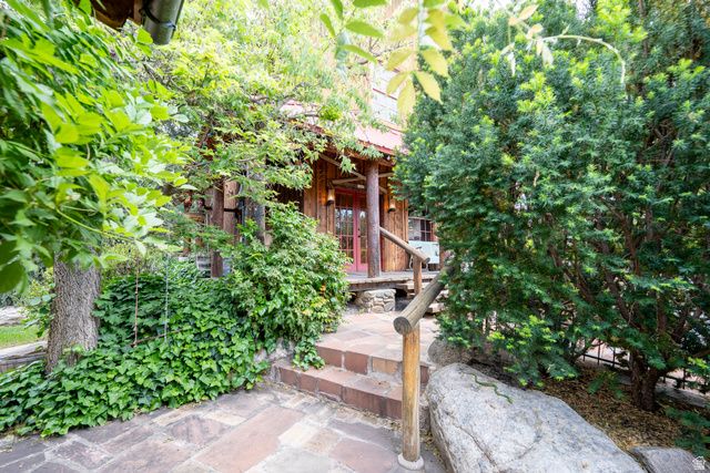 252 N 400 E, Centerville, UT 84014