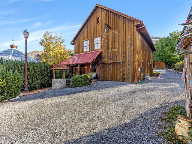 252 N 400 E, Centerville, UT 84014