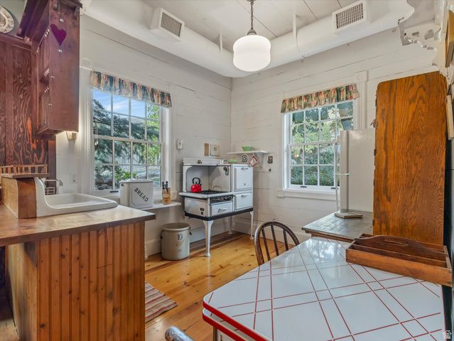 252 N 400 E, Centerville, UT 84014