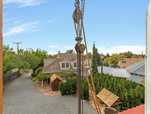 252 N 400 E, Centerville, UT 84014