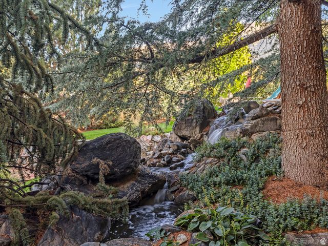 252 N 400 E, Centerville, UT 84014
