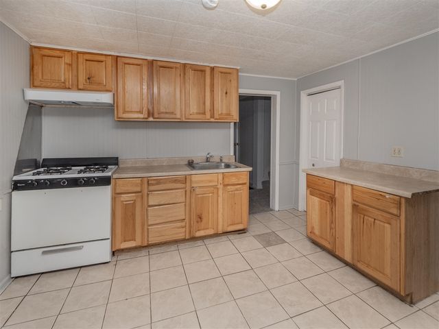 637 Davis Street, Kalamazoo, MI 49007