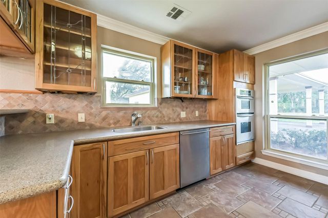 8224 Fm 2354 Road, Beach City, TX 77523