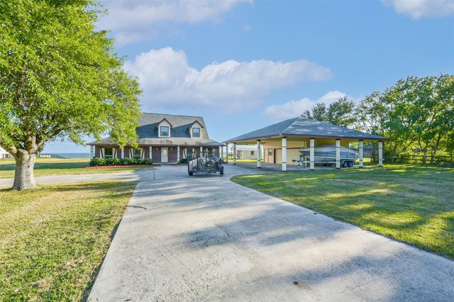 8224 Fm 2354 Road, Beach City, TX 77523