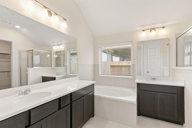 16634 Villa Del Mar Lane, Friendswood, TX 77546