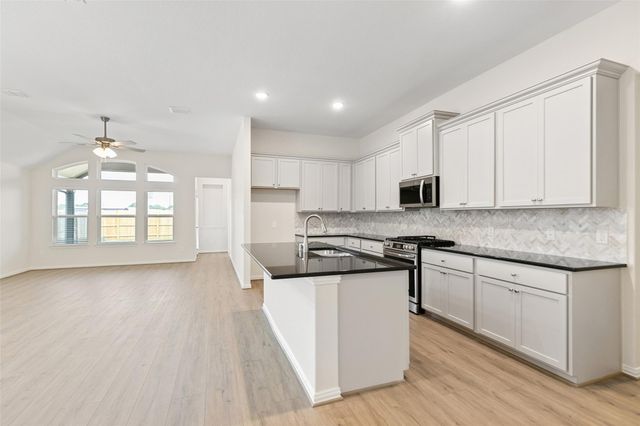 16634 Villa Del Mar Lane, Friendswood, TX 77546