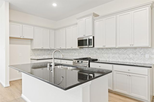 16634 Villa Del Mar Lane, Friendswood, TX 77546