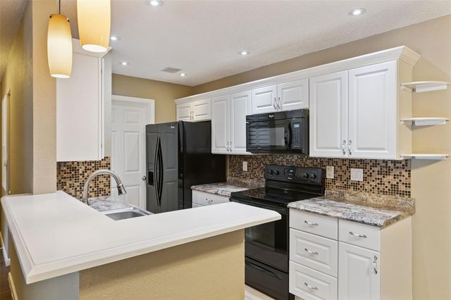 2532 GRASSY POINT DR 100, Lake Mary, FL 32746