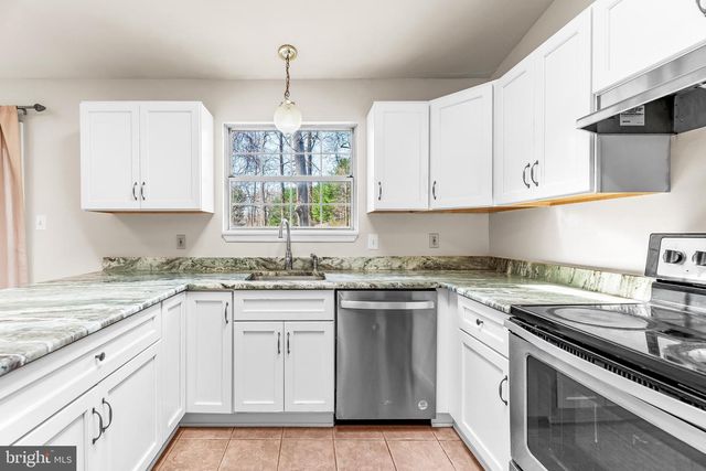3604 COX CT, Huntingtown, MD 20639