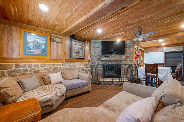 6009 Crane Street, Houston, TX 77026