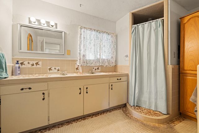 11409 Harpold Road, Klamath Falls, OR 97603