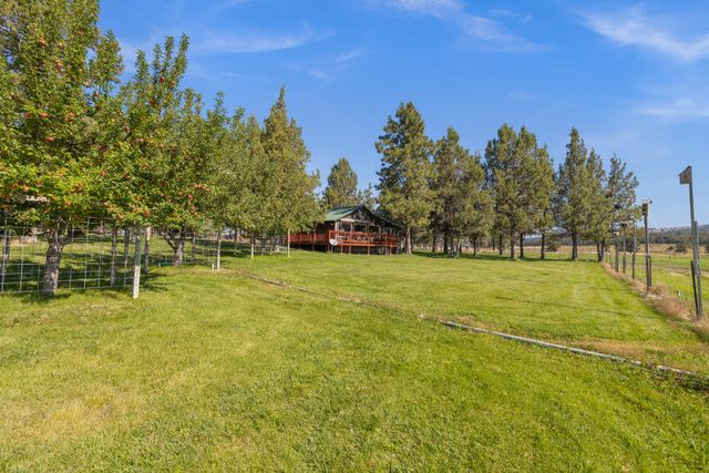11409 Harpold Road, Klamath Falls, OR 97603
