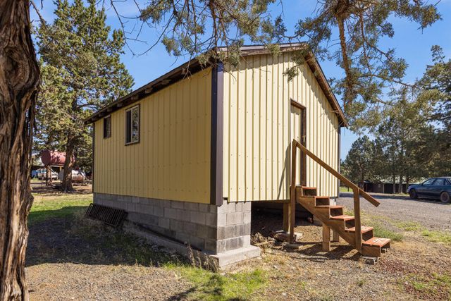 11409 Harpold Road, Klamath Falls, OR 97603