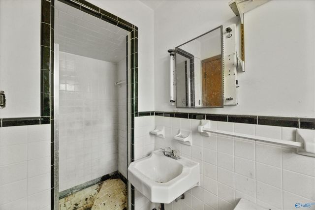 400 Fussy Hill Road, New Market, AL 35761