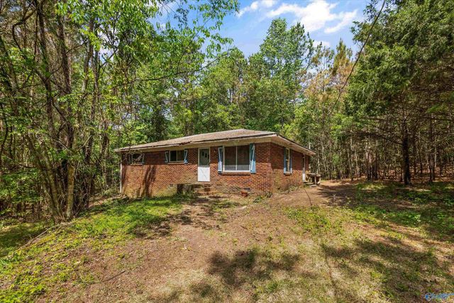400 Fussy Hill Road, New Market, AL 35761
