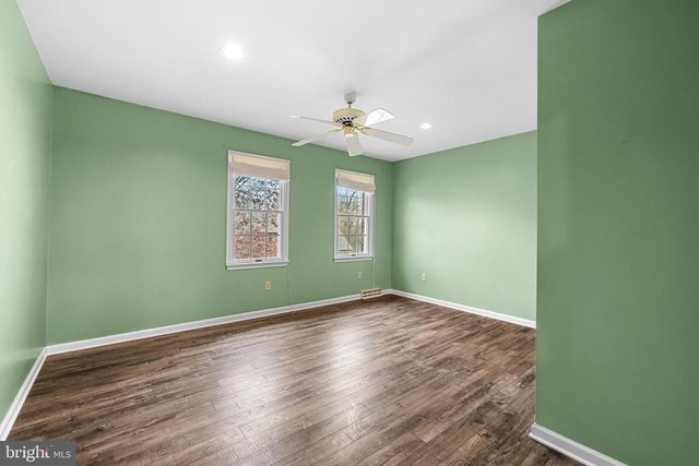 360 DEW DROP RD, York, PA 17402
