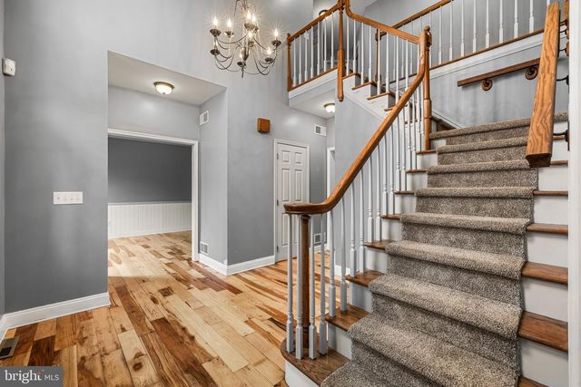 360 DEW DROP RD, York, PA 17402