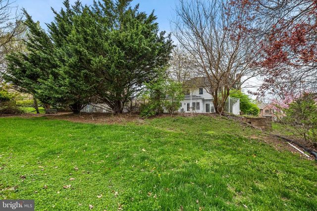 360 DEW DROP RD, York, PA 17402