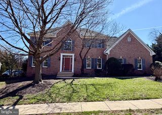 360 DEW DROP RD, York, PA 17402