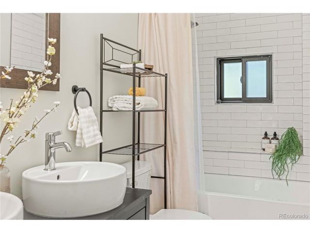 3904 Wolff St, Denver, CO 80212