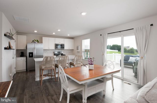 20 SKYTOP CT, Bernville, PA 19506