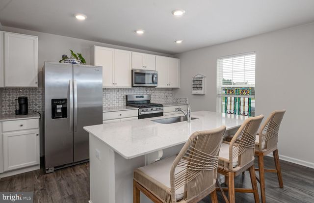 20 SKYTOP CT, Bernville, PA 19506