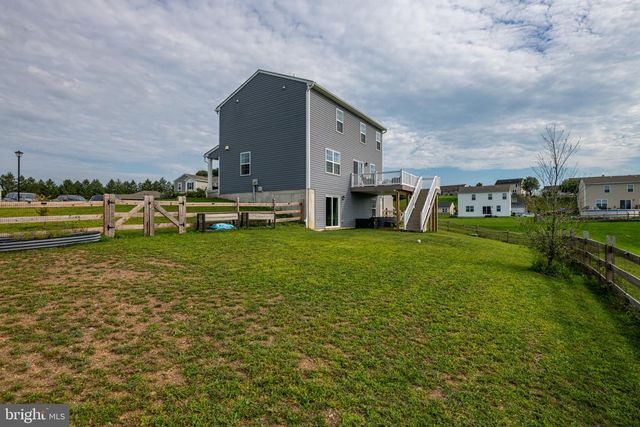 20 SKYTOP CT, Bernville, PA 19506