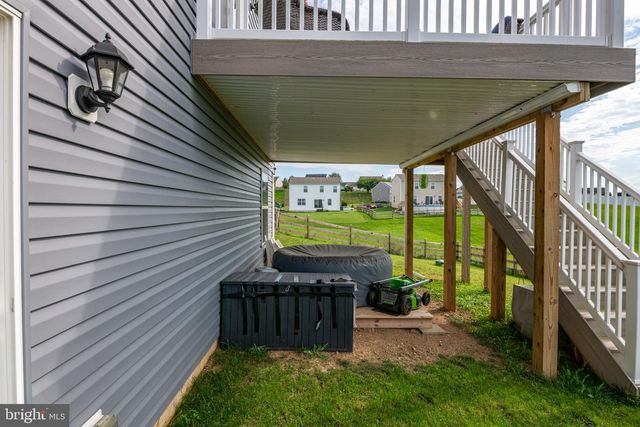 20 SKYTOP CT, Bernville, PA 19506