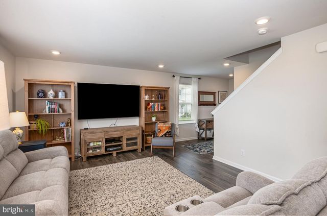 20 SKYTOP CT, Bernville, PA 19506