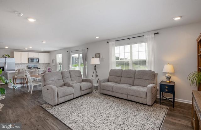 20 SKYTOP CT, Bernville, PA 19506
