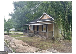 390 Andrew J Hairston Place NW, Atlanta, GA 30314