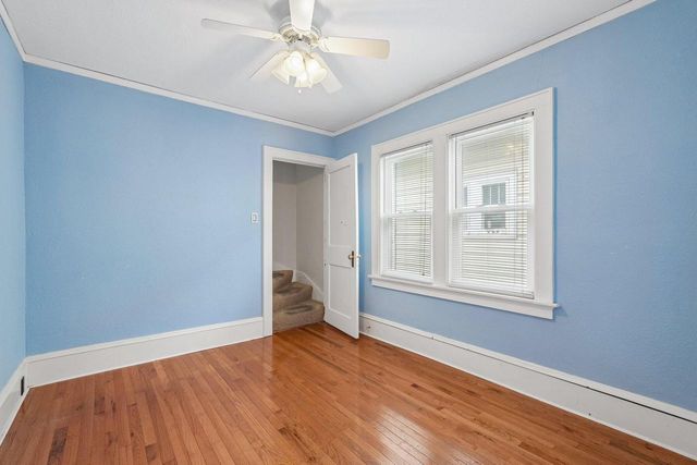 2113 S 59th STREET, West Allis, WI 53219
