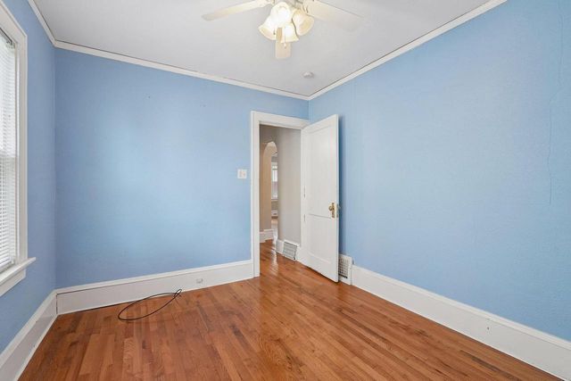 2113 S 59th STREET, West Allis, WI 53219