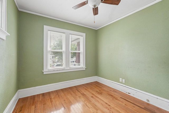 2113 S 59th STREET, West Allis, WI 53219