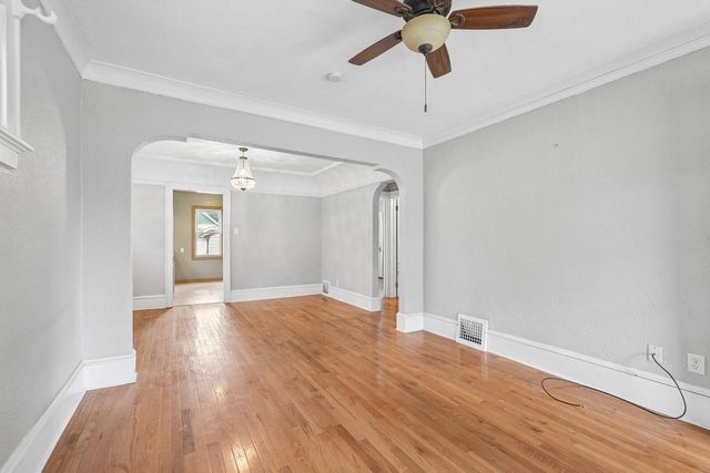 2113 S 59th STREET, West Allis, WI 53219