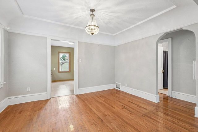 2113 S 59th STREET, West Allis, WI 53219